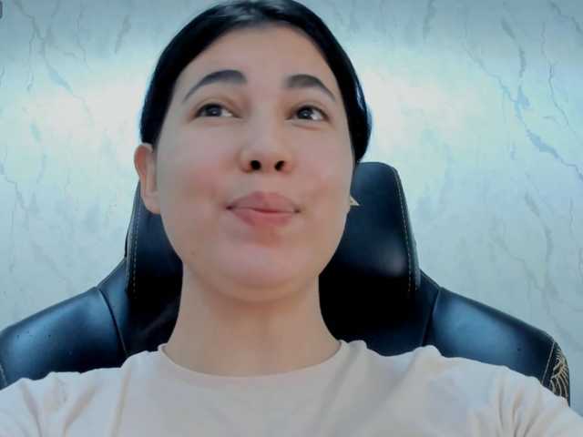 diaralan live cam on BongaCams