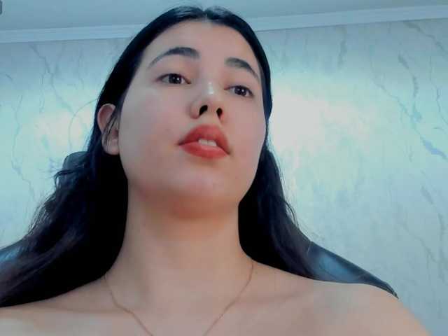 diaralan live cam on BongaCams