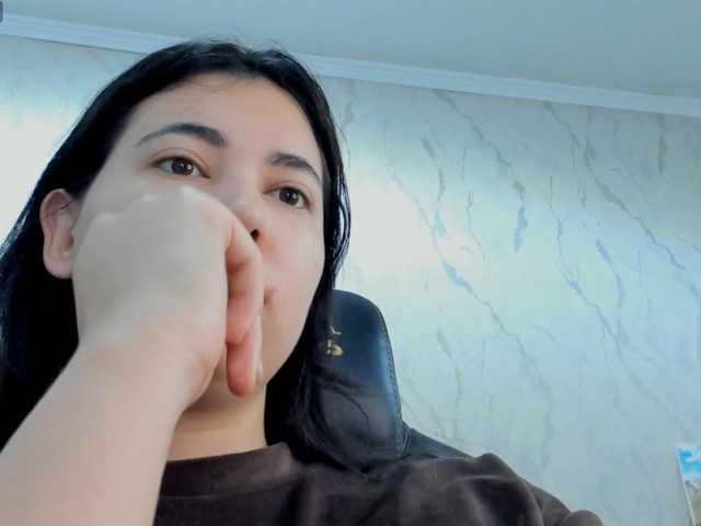 diaralan live cam on BongaCams
