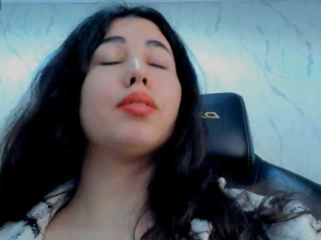 diaralan live cam on BongaCams