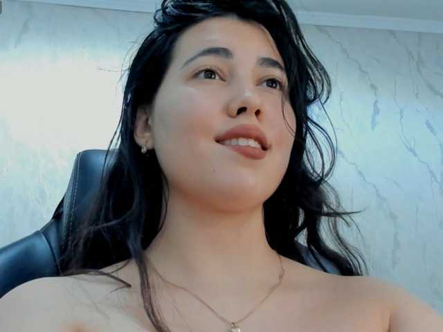 diaralan live cam on BongaCams