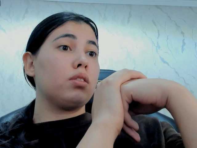 diaralan live cam on BongaCams