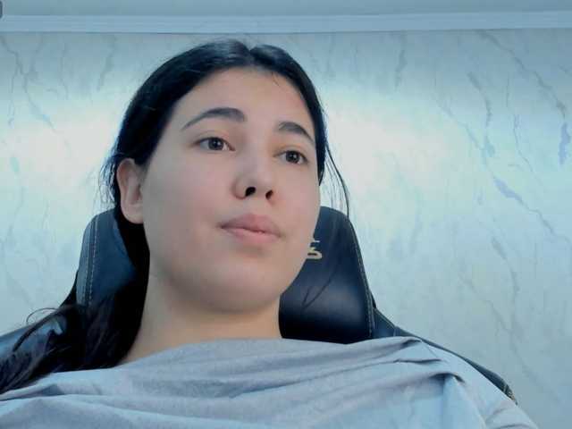 diaralan live cam on BongaCams