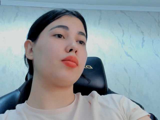 diaralan, live now on BongaCams
