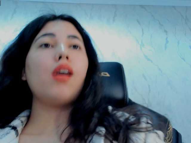 diaralan live cam on BongaCams