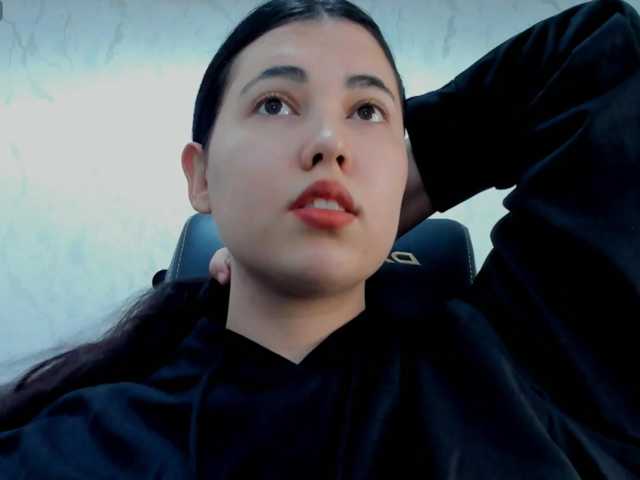 diaralan live cam on BongaCams
