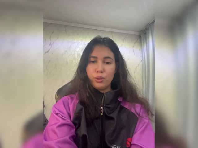 diaralan live cam on BongaCams
