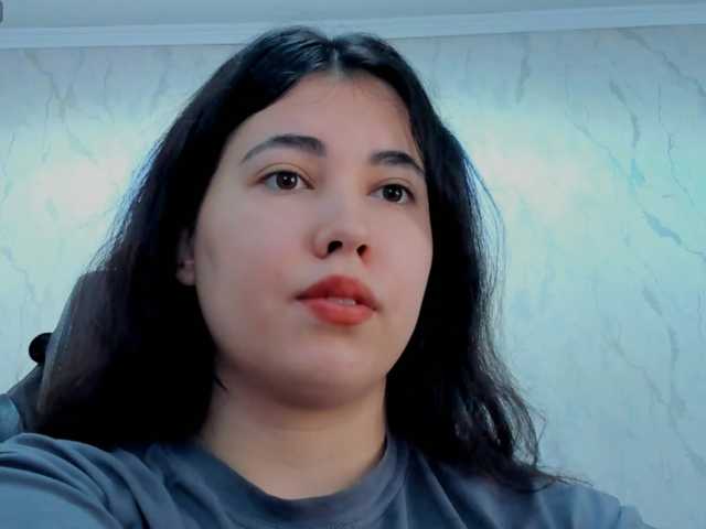 diaralan live cam on BongaCams