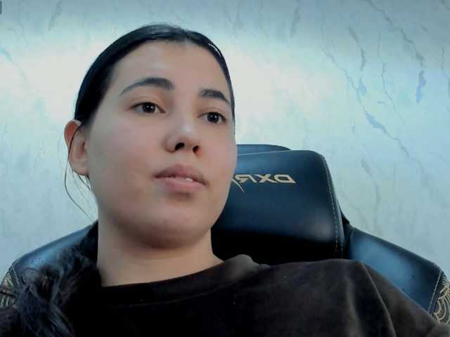 diaralan live cam on BongaCams
