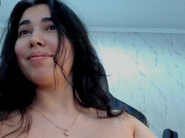 diaralan live cam on BongaCams