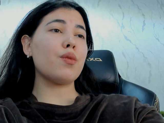 diaralan live cam on BongaCams