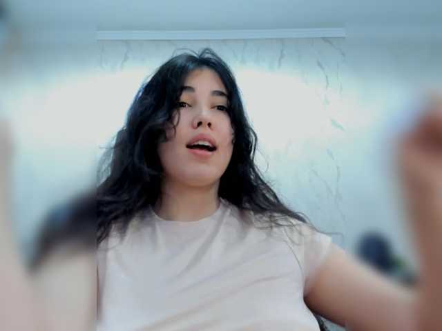 diaralan live cam on BongaCams