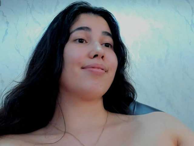 diaralan live cam on BongaCams