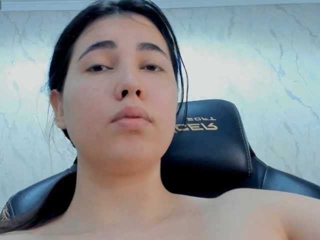 diaralan live cam on BongaCams