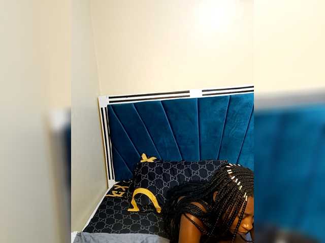 chloe--1a live cam on BongaCams