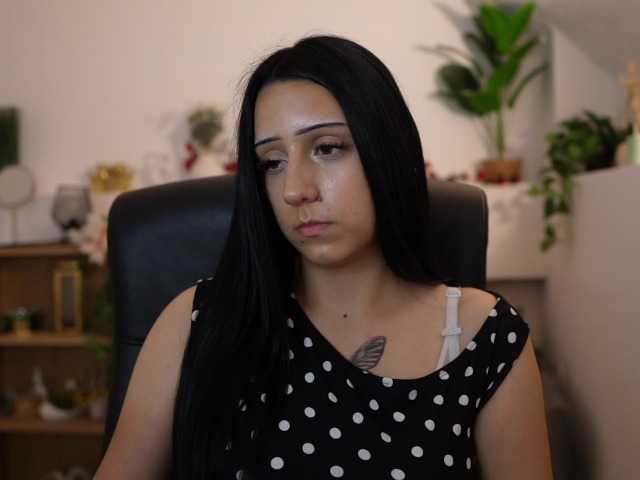 Hannabee18 live cam on BongaCams