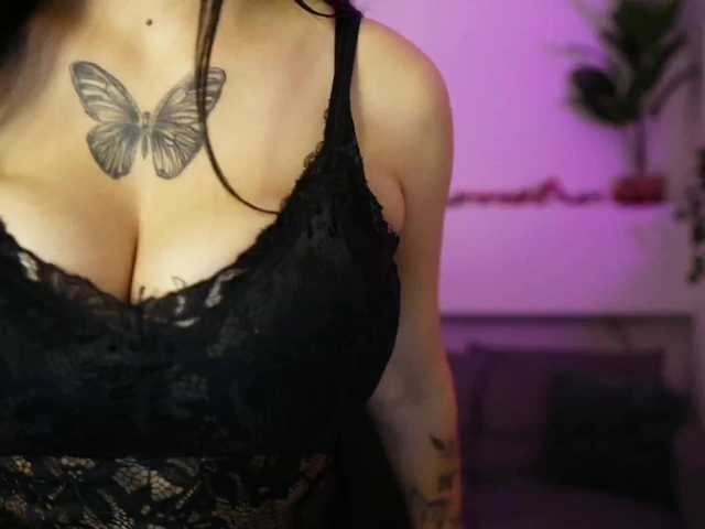 Hannabee18 live cam preview