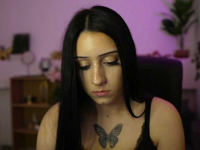 Hannabee18 live cam preview