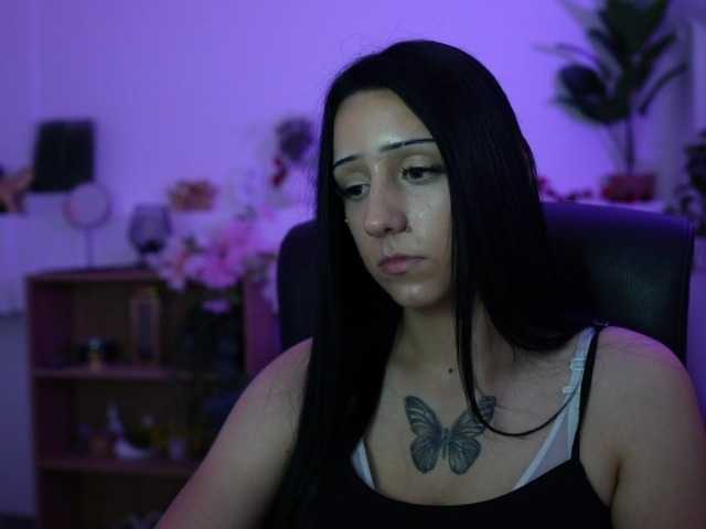 Hannabee18 live cam preview
