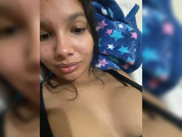 ValeryCronw live cam on BongaCams