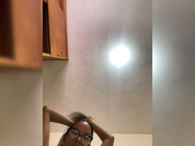 ValeryCronw live cam on BongaCams
