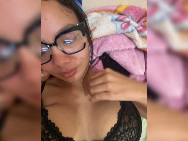 ValeryCronw live cam on BongaCams
