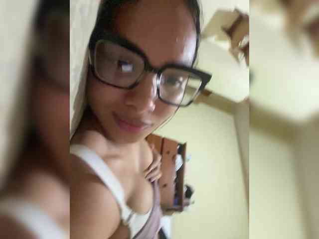 ValeryCronw webcam
