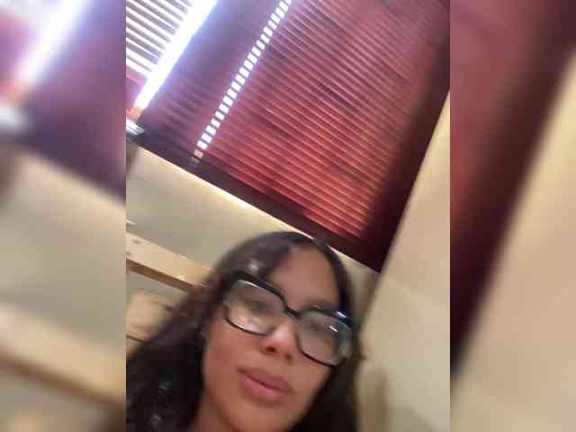 ValeryCronw webcam