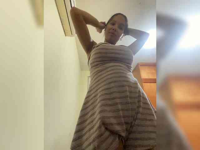 ValeryCronw webcam