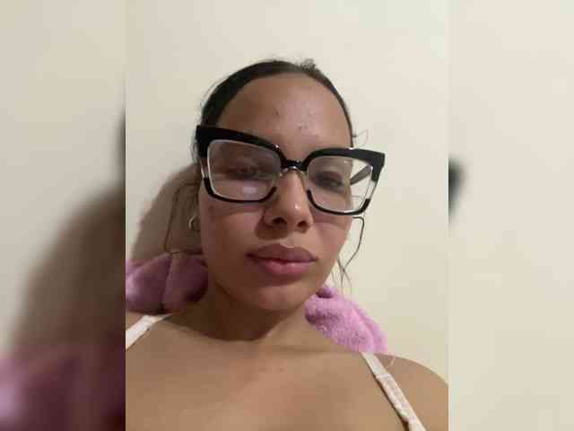 ValeryCronw webcam