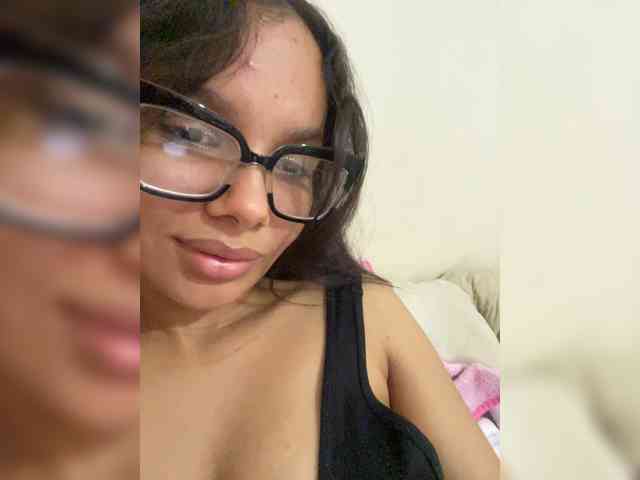 ValeryCronw webcam