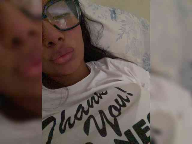 ValeryCronw webcam