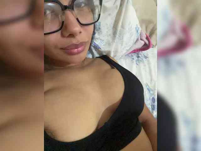 ValeryCronw webcam