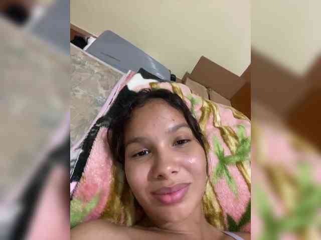 ValeryCronw webcam