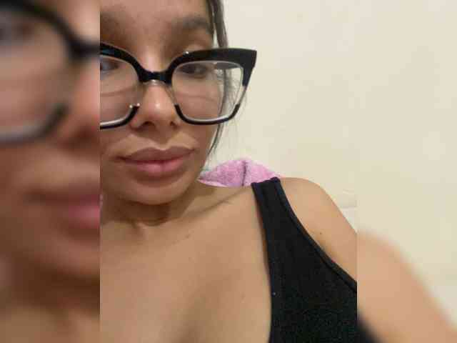 ValeryCronw webcam