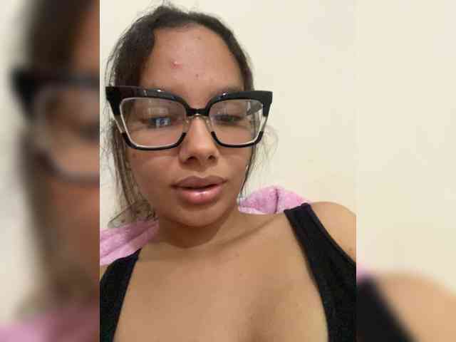 ValeryCronw webcam
