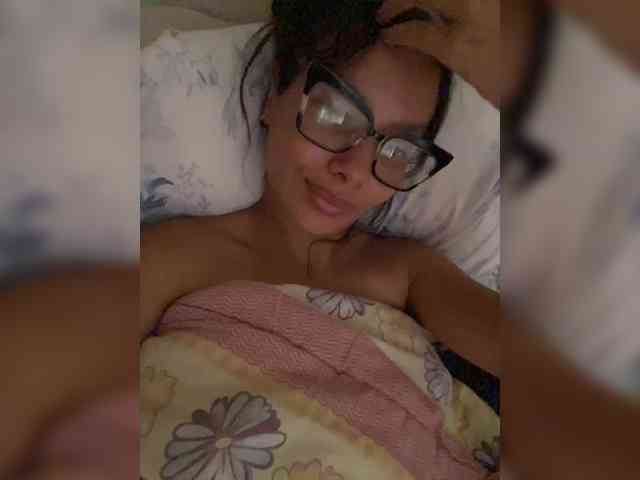 ValeryCronw webcam
