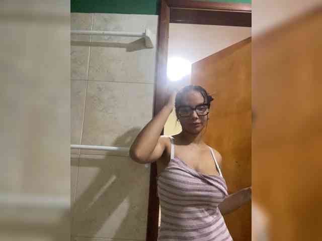 ValeryCronw webcam
