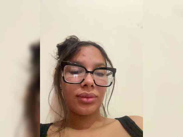 ValeryCronw webcam