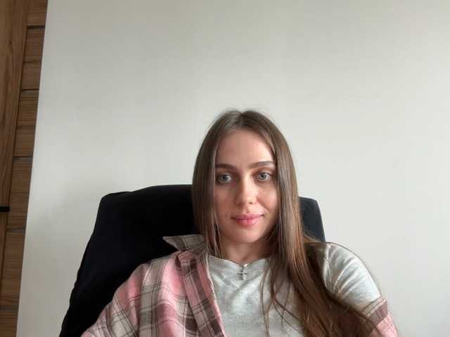 BeNikA live cam on BongaCams
