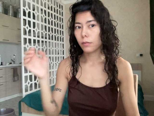 KellyAlvarez live cam on BongaCams