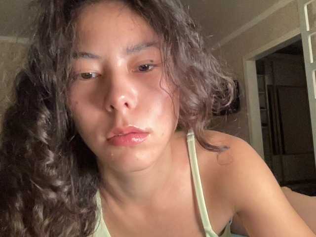 KellyAlvarez live cam on BongaCams