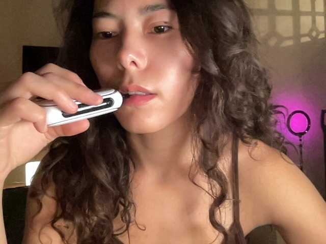 KellyAlvarez