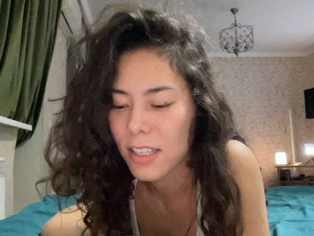 KellyAlvarez live cam on BongaCams