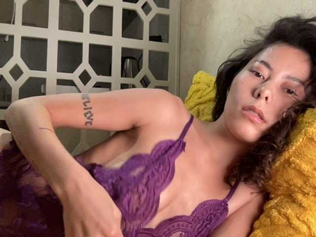 KellyAlvarez
