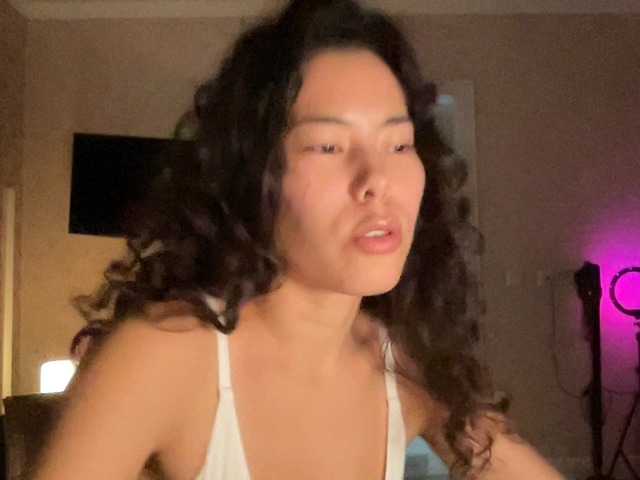 KellyAlvarez live cam on BongaCams
