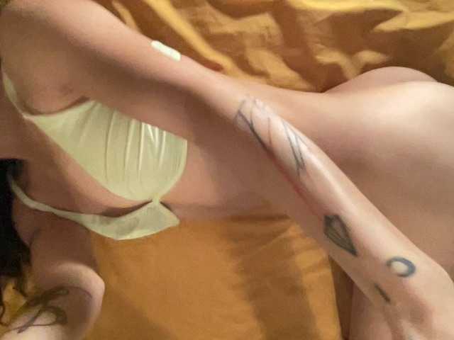 KellyAlvarez