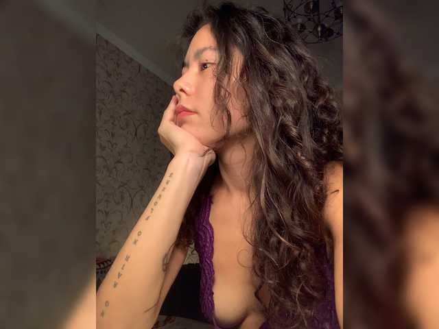 KellyAlvarez live cam preview