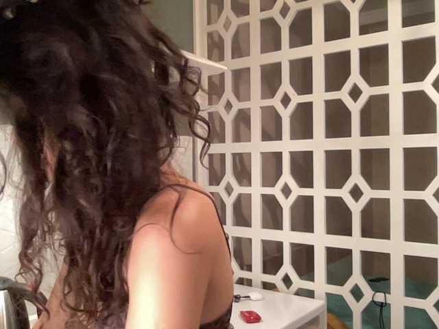 KellyAlvarez