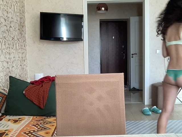 KellyAlvarez live cam